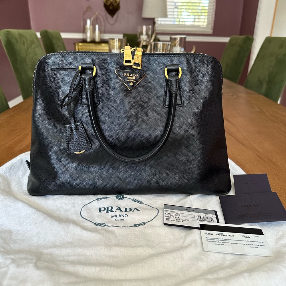 Authentic 2012 Prada Black w/ Gold Saffiano Leather Lux Dome Purse HandBag EUC